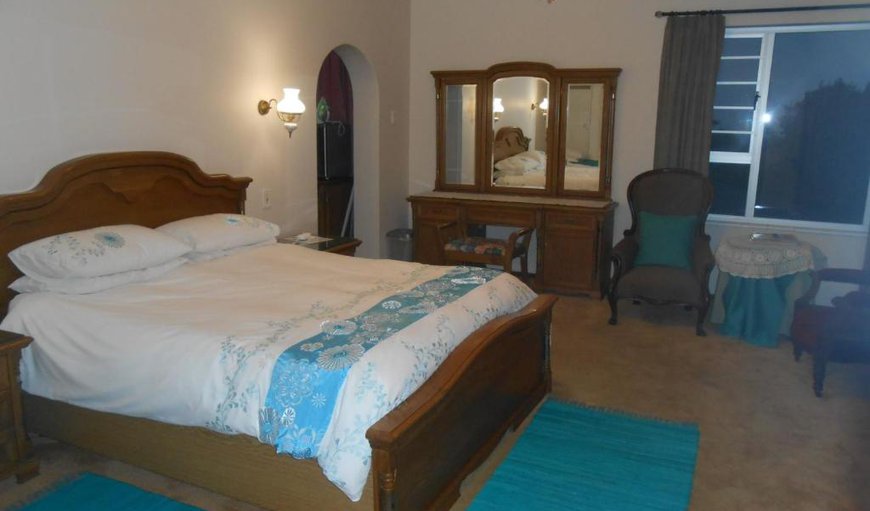 Queen Size & Two Single Beds photo 20