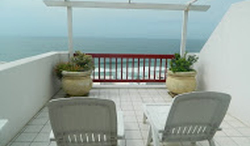 Apartment: Seating on Balcony