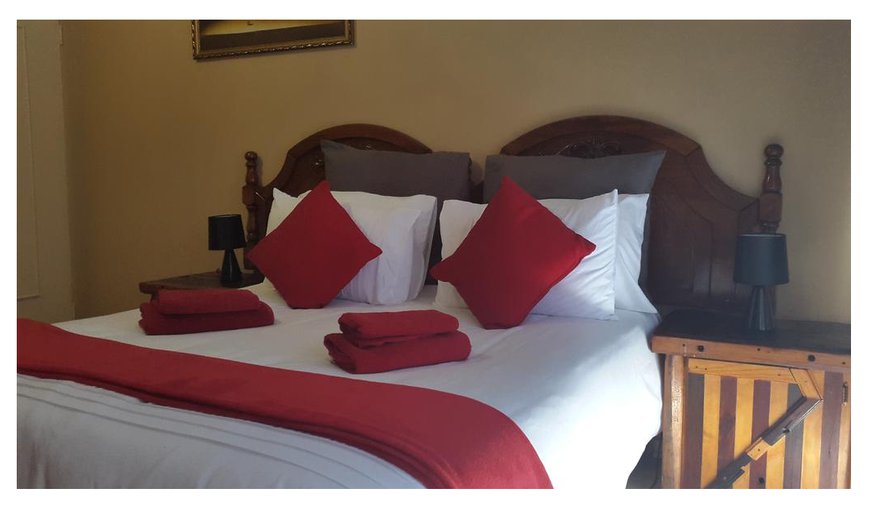 Deluxe Double Room: Rooms are fitted with a flat-screen TV with satellite channels. You will find a kettle in the room. Rooms are equipped with a private bathroom and free tea and coffee facilities are provided.