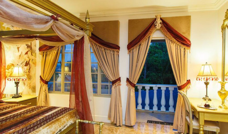 Presidential Suite: Bedroom with a Queen sized bed