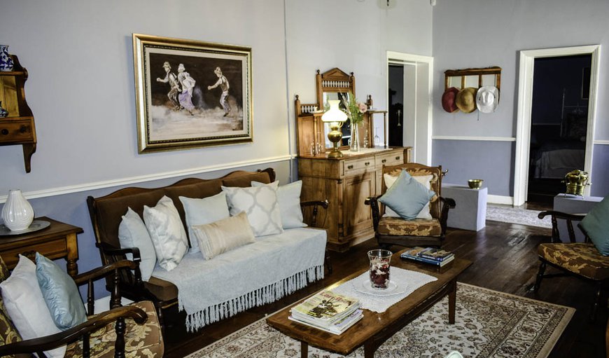 Room 8,9,10 : Main Manor House: Manor House- furnished with hand-picked/inherited pieces of furniture.