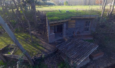 Hobbit Hollow: Hobbit Hollow- Cottages are built to enhance nature and the surrounding countryside, not the other way around.