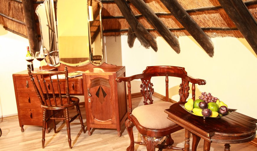 Heritage Luxury Room: Antiques, wooden floors and a thatch roof await you in the Heritage room - room 5