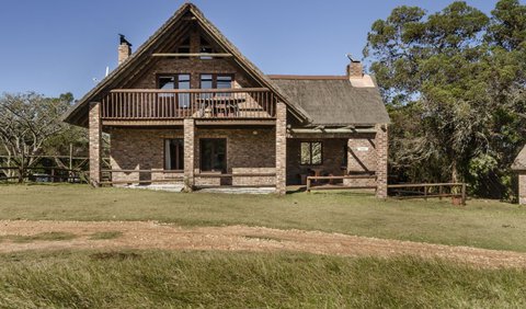 Belita's Rest: Cheetah Lodge - Outside