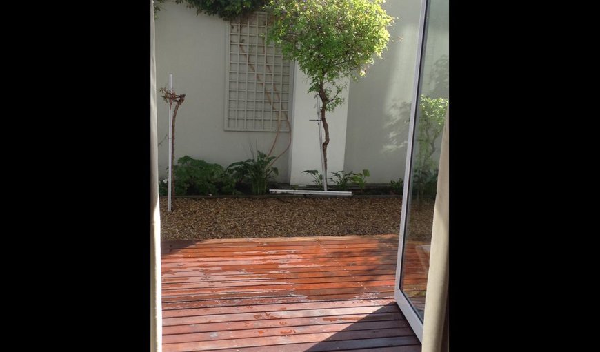 Greenways Cottage : Patio area 