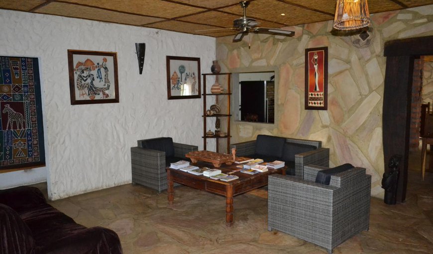 Tambuti Lodge offers a communal guest lounge with comfortable seating for your convenience