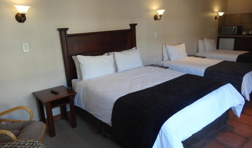 Luxury Family Room (4): Shonalanga Lodge