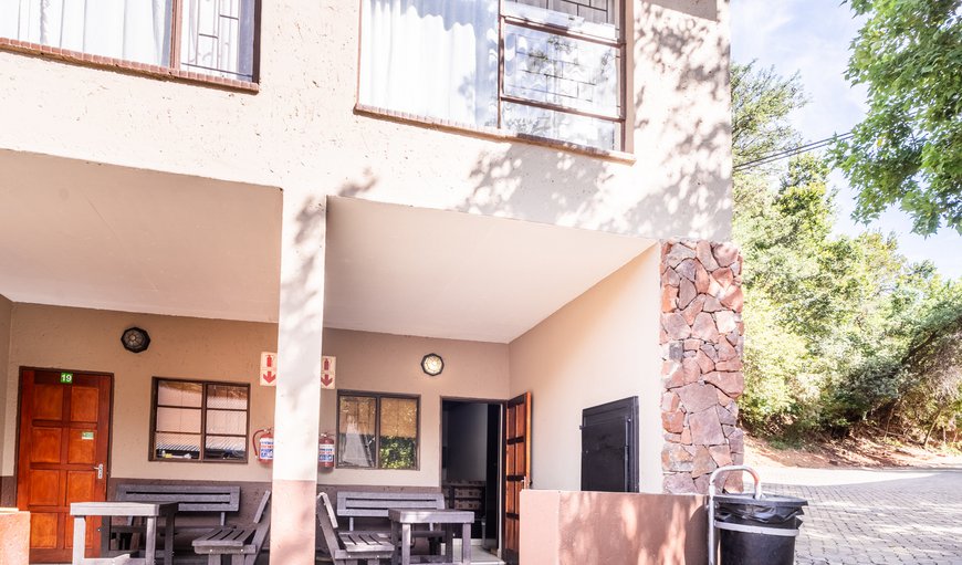 4 Sleeper Flat C (corner): Exterior
