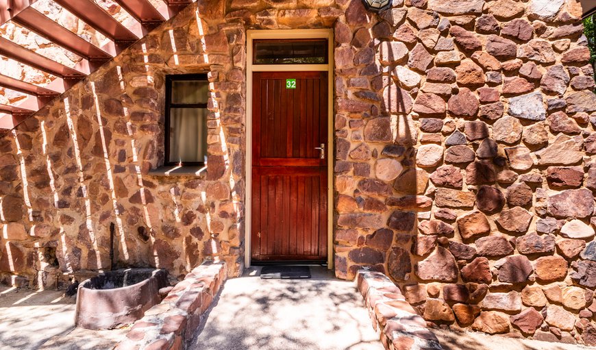 4 Sleeper Flat B (ground floor): Exterior