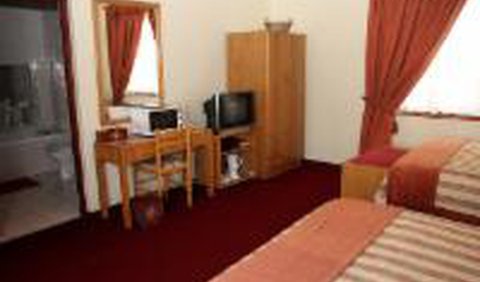Twin Room with Bath photo 11