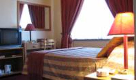 Single Room with Bath photo 15