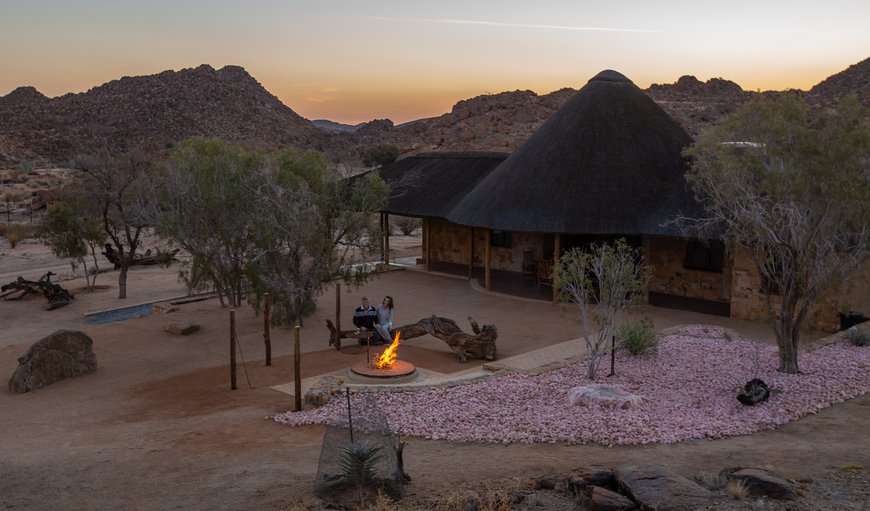 Cape Ebony Lodge