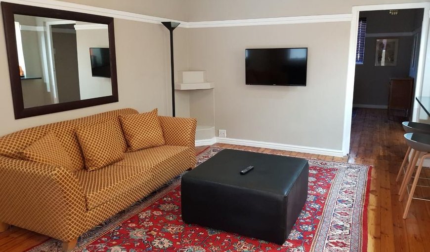 Apartment 9 (Two Bedroom Self-Catering): Apartment 9 - Lounge 