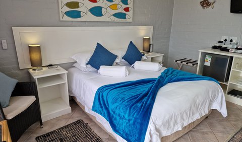 Premium Double Room with  Sea View: Balcony queen room