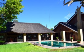 Castello Guest House Vryburg image