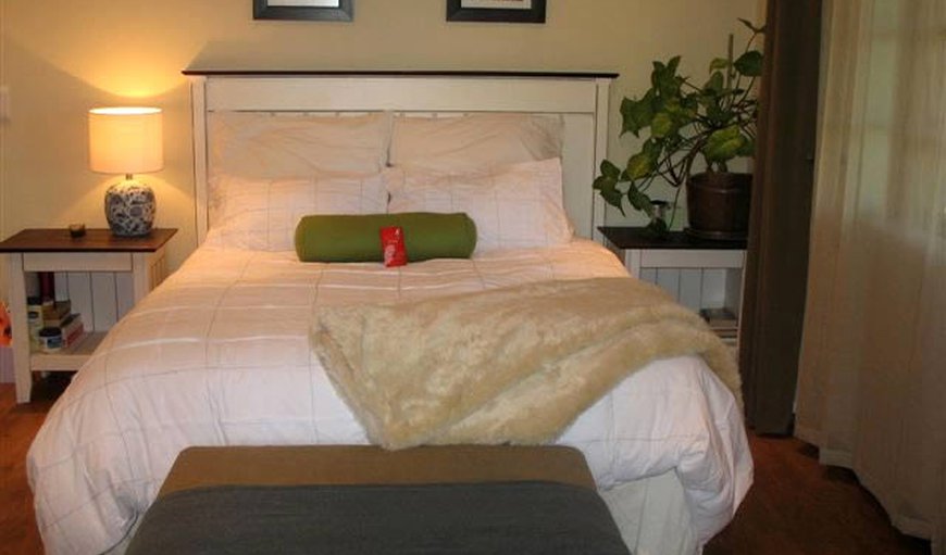 Cottage: Bedroom with Double Bed