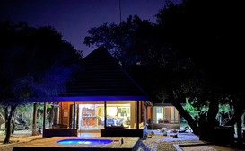 Twiga Lodge Mabalingwe image