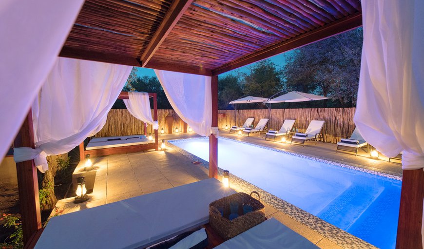 Guests can enjoy the large swimming pool, a boma (entertainment area) and large deck overlooking the riverbed Guests can enjoy the large swimming pool, a boma (entertainment area) and large deck overlooking the riverbed