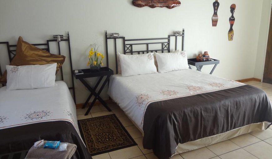 Lodge Suites - These suites are each furnished with a double bed and a 3/4 bed with an en-suite bathroom. Lodge Suites - These suites are each furnished with a double bed and a 3/4 bed with an en-suite bathroom.