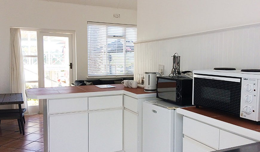 Seaview Self Catering Apartartment: Seaview Self Catering Family Unit