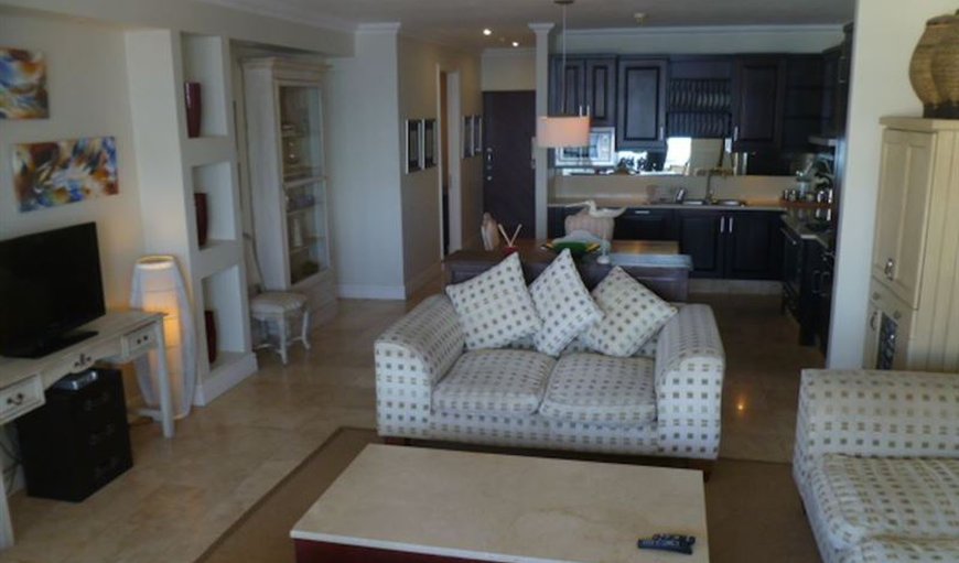 2 Bedroom Self Catering Apartment : Lounge