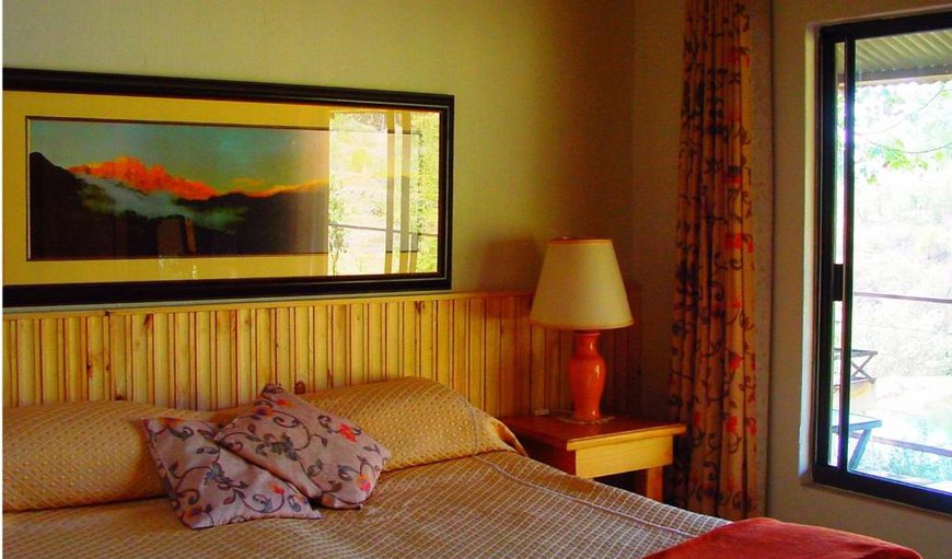 Popular with honeymooners. Star Gaze through the skylight from your bed.Bedroom has a king size
bed. Popular with honeymooners. Star Gaze through the skylight from your bed.Bedroom has a king size
bed.