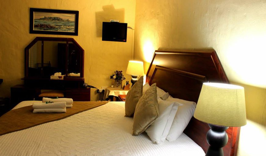 Room 8 Double Bedroom/Shower A/c: Room 8