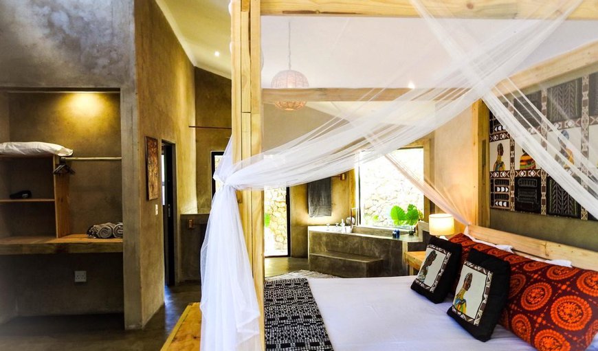 Kruger Safari Apartment: Tshukudu Luxury Lodge - Open plan Bathroom