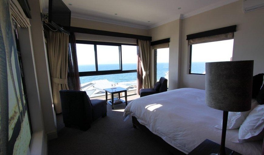 Shawu Luxury Room/Honeymoon Suite: Shawu luxury room king size bed with sea view.