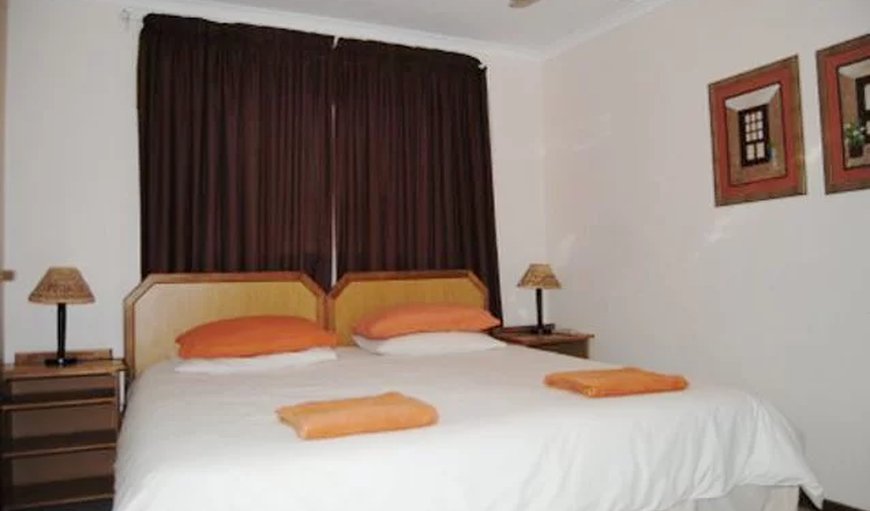 Single Room: Single room with double bed.