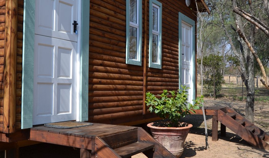 Lala Panzi-Log cabins: Welcome to Lala Panzi Log Cabins 