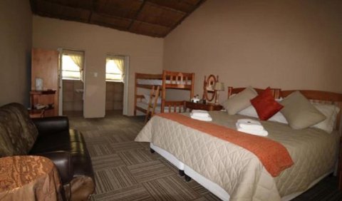 Wildebeest Room 2 (Non-Self-catering): Photo of the whole room