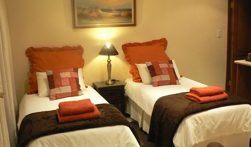 Standard Room: Twin beds in Standard room