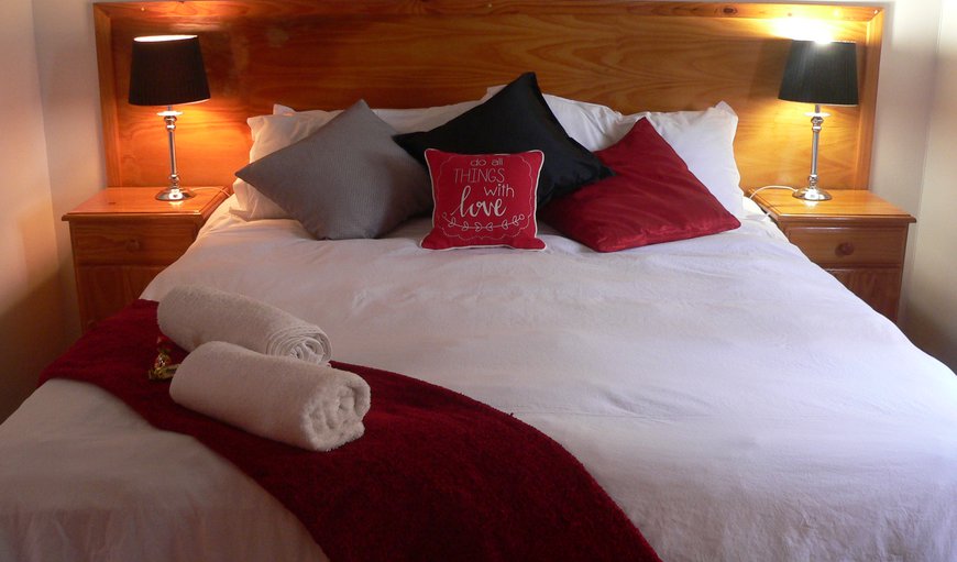 Lobster Chalet: Lobster chalet with queen size bed.