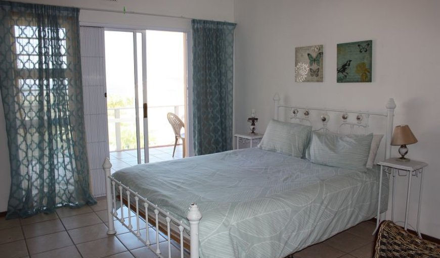 Unit 14 (3 bedroom, 6-8 sleeper self catering townhouse): Bedroom 1 with Double bed 