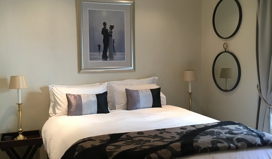 Suite 2 -  Luxury: Bedroom