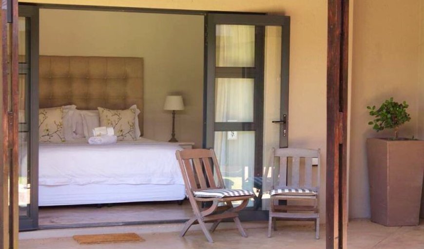 King size - main suite: Kathumzi Bed and Breakfast
