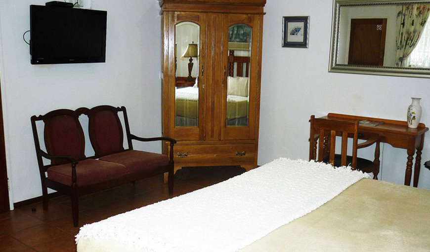 Deluxe double bed rooms : Deluxe Room bedroom with DSTV and WIFI.