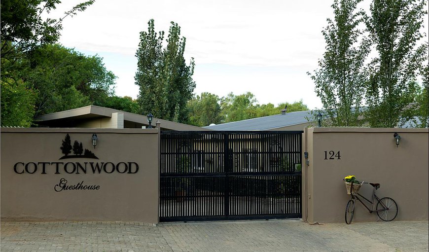 Welcome to Cottonwood Guesthouse in Dan Pienaar, Bloemfontein, Free State Province, South Africa