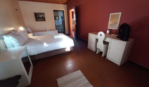 Unit No 2: #2 BEDROOM