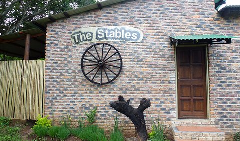 The Stables: The Stables - 10 sleeper for large groups.