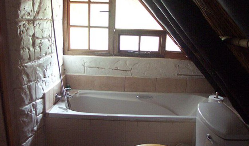 Room 1: En-suite bath room 1