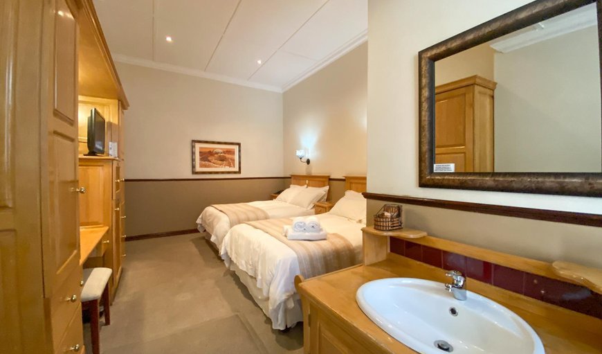 Luxury Twin Room: Luxury Twin Room - Bedroom with 2 double beds