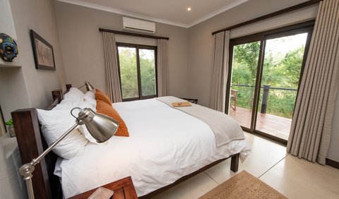 310 Mopane Superior Villa: Bedroom