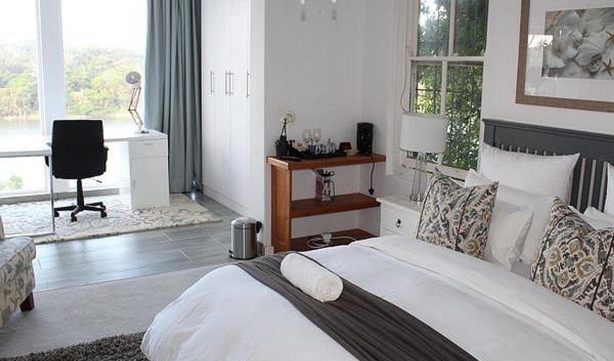 10 Deluxe Double with sea/river views: Room 9 - Bedroom