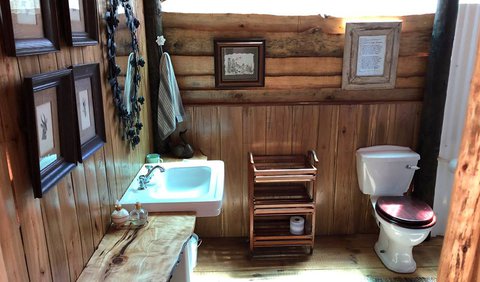 Forest Edge Tent: Brackenhills Private Nature Reserve bathroom.