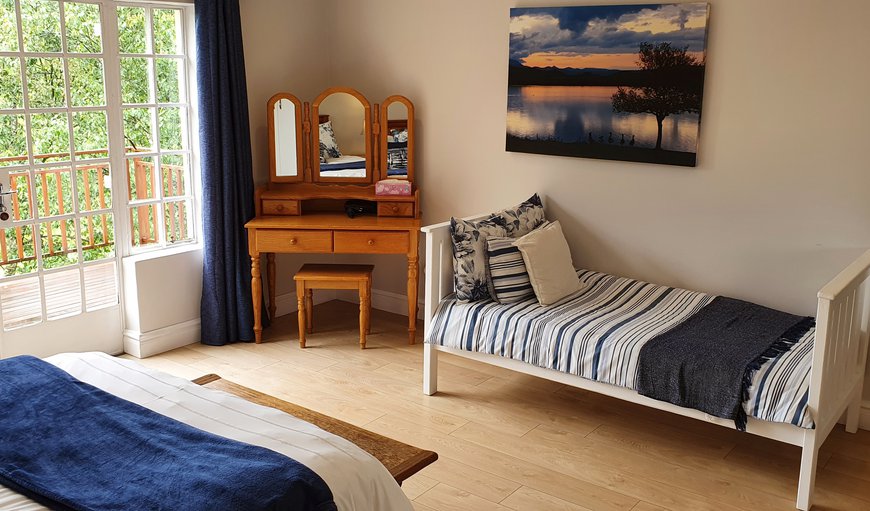 Copperleigh Trout Lodge: Lodge - Master Bedroom single bed.