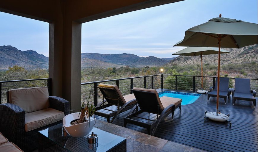 Villa: Patio area with sun loungers and a splash pool