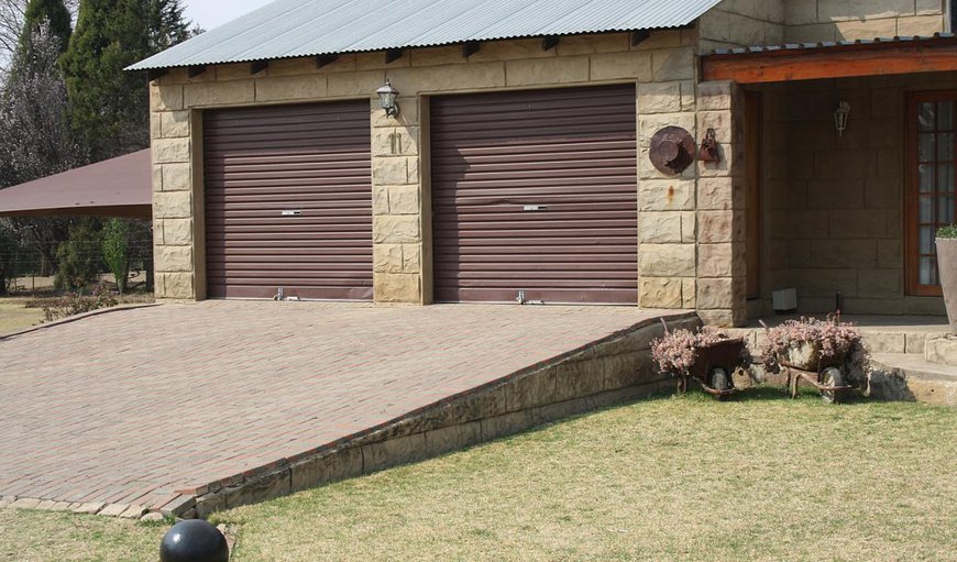 De Sandsteen Guesthouse in Warden, Free State Province, South Africa