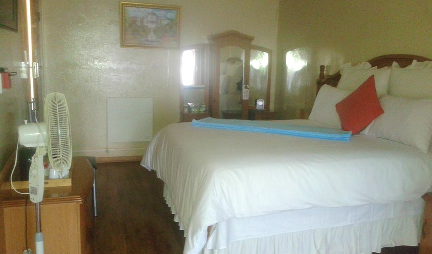 Room 3: Room 3 with Double Bed and Bathroom